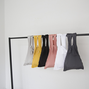 小众百搭褶皱包