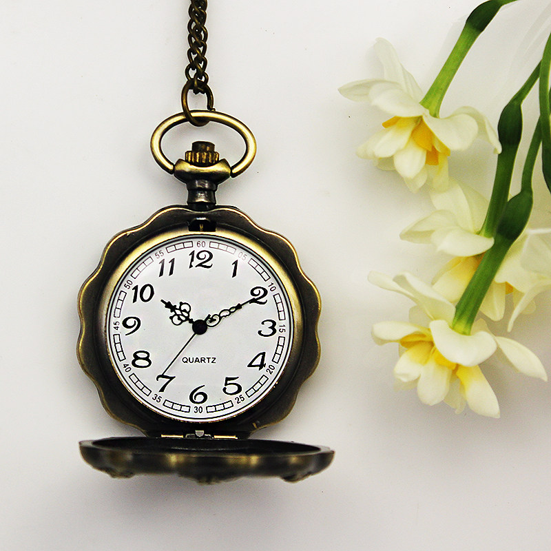 流行石英表经典翻盖复古学生挂链表 木川怀表