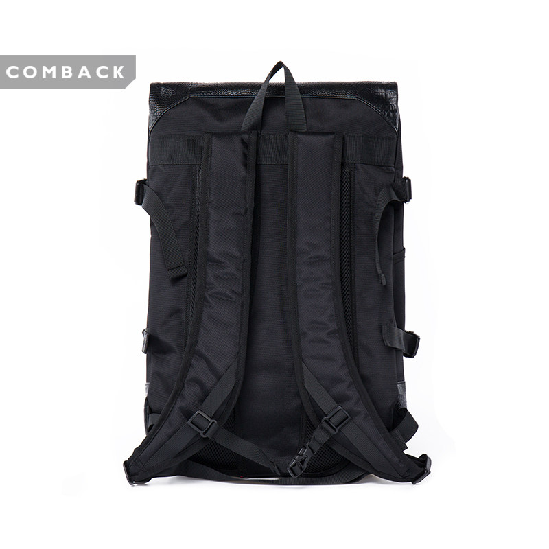 comback纯黑低调女型格双肩背包 comback双肩背包