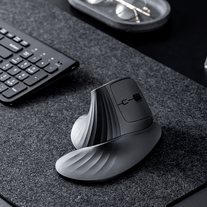 SANWA Ergonomic Wireless Mouse