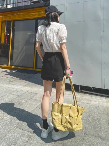 2022luna Spot!618 Лето войдет в маленький свежий полой крюк.