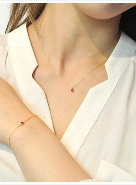 红宝石四爪镶嵌18k金吊坠项链