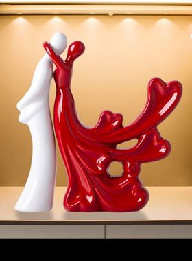 简约现代相拥情侣摆件创意高档轻奢客厅玄关电视柜摆设家居装饰品