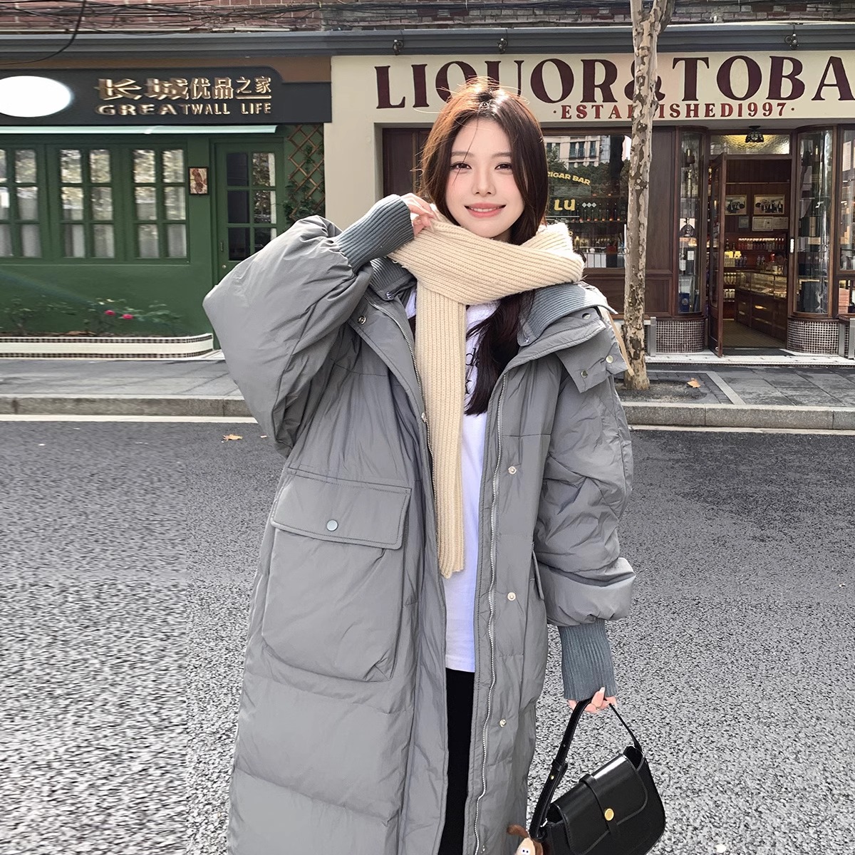 2024新冬螺纹袖中长款羽绒服女过膝韩版小个子收腰连帽白鸭绒外套_阔以原创服饰_女装/女士精品-第3张图片-提都小院