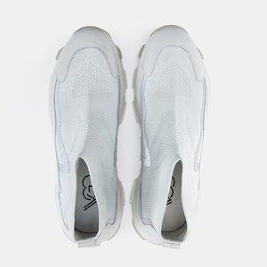 VGO（服饰）VGO潮流款简约户外休闲鞋百搭时尚舒适透气男士皮鞋