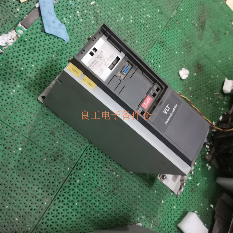 FC-302P1K5T20H1X丹佛斯变频器1.5KW  3—议价 - 图0