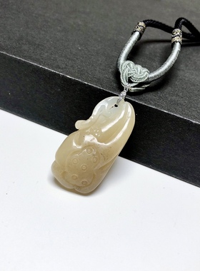 D18#天然和田玉 糖白玉 莲蓬吊坠 苏工花雕 43*21.8*11mm 14.47克