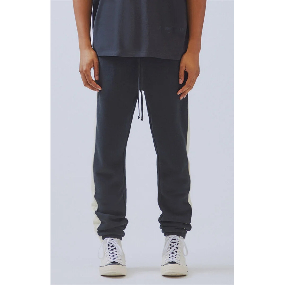 阿伦777 Fear of God Essentials FW19撞色侧边条加绒束脚裤长裤 - 图0