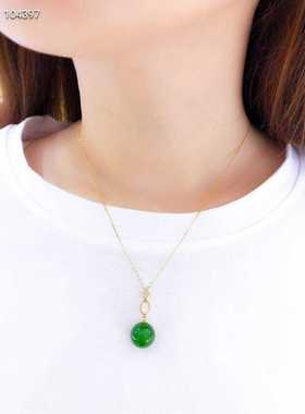 一款两戴天然和田玉翡翠珠宝吊坠