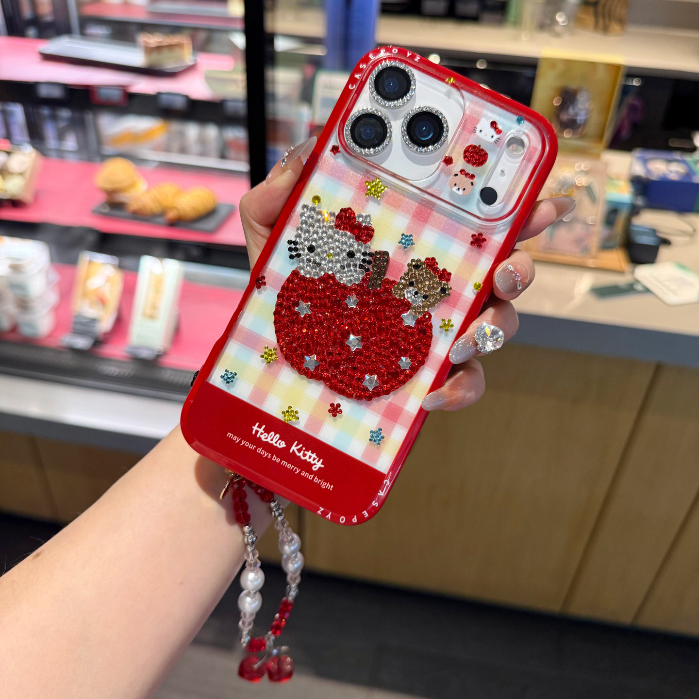 网红同款适用iPhone17pro max苹果16手机壳15plus奢华水钻红苹果Kt猫可爱14保护套13全包X防摔11女12新款挂链,淘宝优惠券,粉丝福利购,淘宝优惠卷