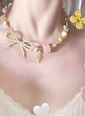 多巴胺黄色蝴蝶结串珠项链女新款精致甜酷个性百搭锁骨链配饰