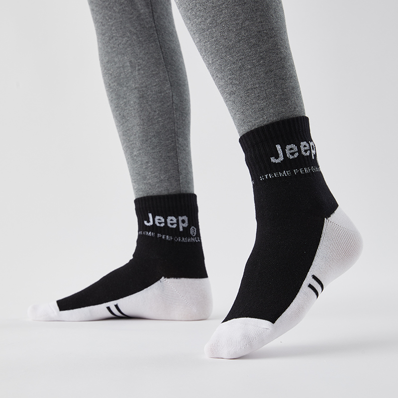 Jeep吉普防臭中筒袜男秋冬柔软亲肤吸汗运动袜户外通勤弹力棉袜子