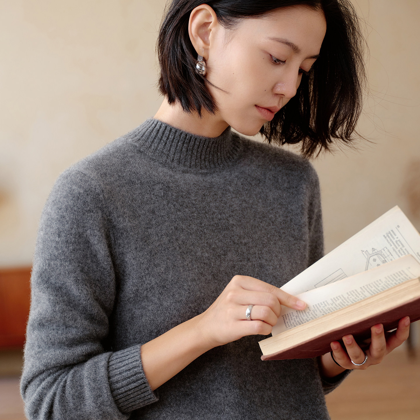 康塞妮半高领加厚羊绒衫女100纯山羊绒毛衣秋冬新款宽松针织打底,淘宝优惠券,粉丝福利购,淘宝优惠卷