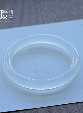 糯冰种白色石英岩玉圆条手镯翡翠