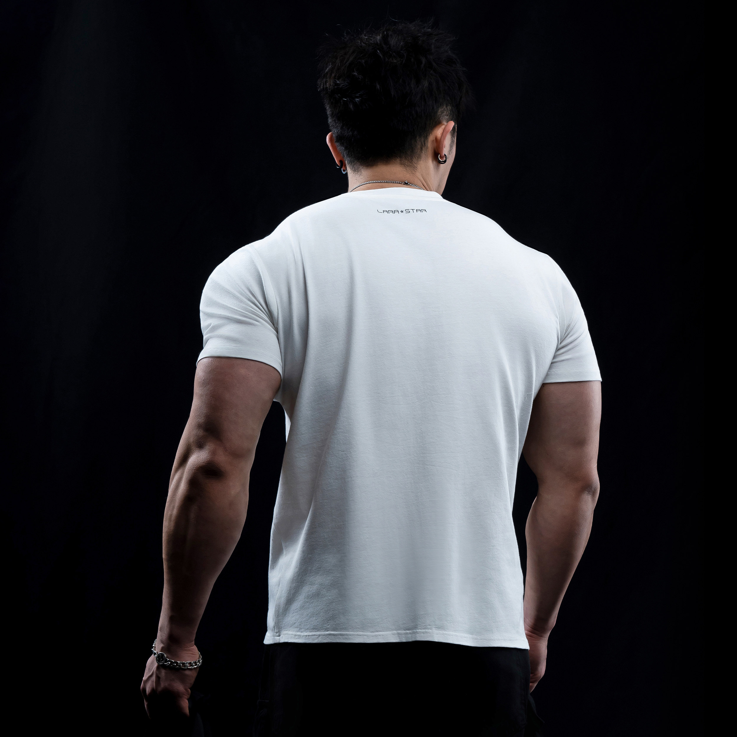 劳拉之星1099健身运动休闲短袖圆领修身训练T恤男健身透气速干,淘宝优惠券,粉丝福利购,淘宝优惠卷