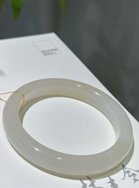 天然和田玉浅藕粉美人条玉石手镯