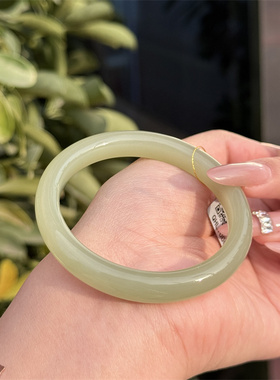 天然和田玉高冰茶晴葡萄肉玉手镯