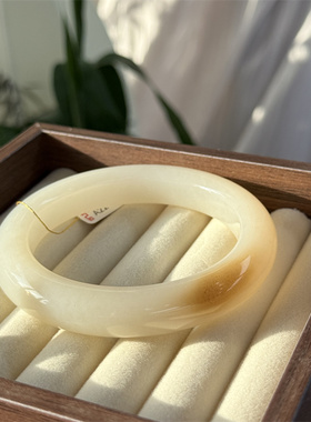 天然和田玉糖羊脂白玉藕粉玉手镯