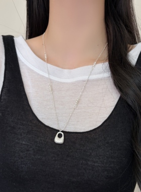 unbeaten银色珍珠锁包吊坠项链