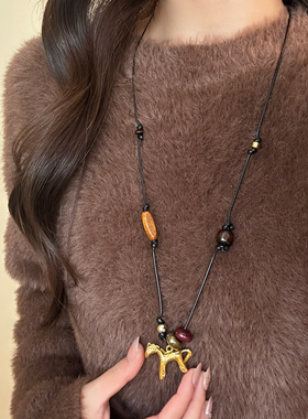 unbeaten金属马吊坠木质串珠项链