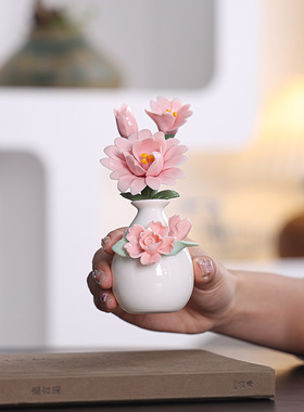 手捏牡丹陶瓷花瓶水培小花器白色