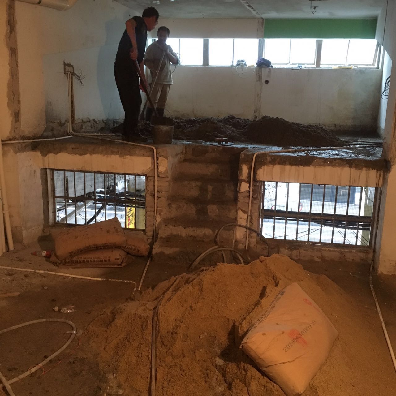 Guangzhou fully packaged repair of old houses, rough houses, rental houses, villa decoration, reconstruction, repair, mud and water engineering construction and renovation