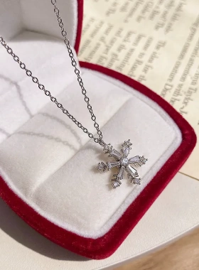 ins潮网红同款可旋转锆石雪花钛钢项链小众高级设计感轻奢锁骨链