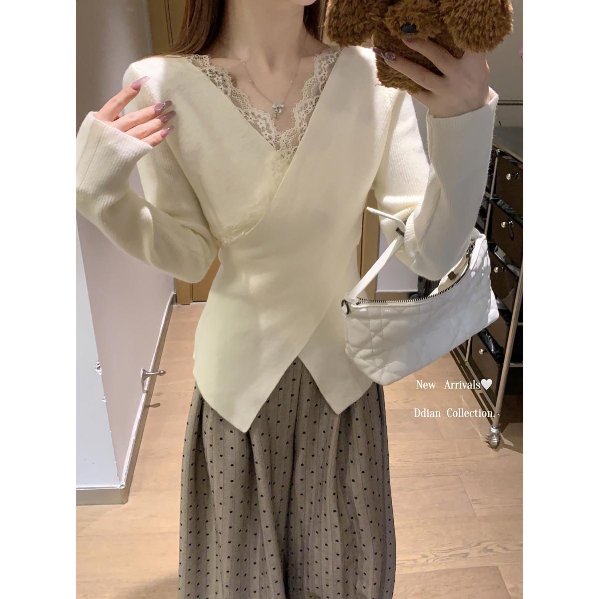 哺乳上衣秋冬交叉v领蕾丝长袖针织显瘦产后辣妈款外出喂奶服毛衣,淘宝优惠券,粉丝福利购,淘宝优惠卷