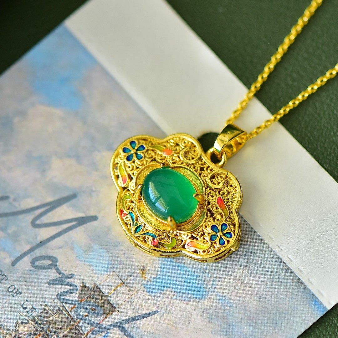 古法鎏金镶绿玉髓蛋面珐琅如意锁吊坠女时尚碧玉项坠锁骨链不掉色,淘宝优惠券,粉丝福利购,淘宝优惠卷