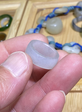 和田玉籽料小圈口戒指白底青花满皮随型戒圈跑环文玩珠串玉环挂饰