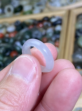 和田玉籽料卡14戒指飘墨青花满皮戒圈跑环古风玉环文玩珠串挂饰