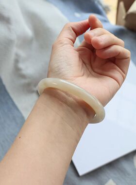 保真天然和田玉手镯56圈口证书编号1141017藕粉烟灰色 青海料圆条