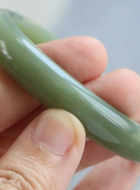 保真天然和田玉手镯52圈口证书编号6061329和田玉湖绿色 青海料