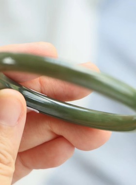 保真天然和田玉手镯52圈口证书编号5292961青绿色黄口料圆条