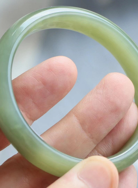 保真天然和田玉手镯52圈口证书6061335和田玉湖绿糖双色 青海料