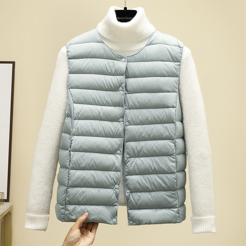  娇兰恋服饰羽绒服