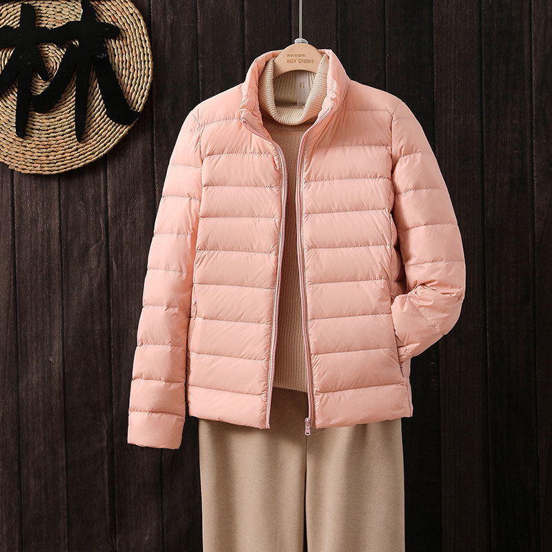  娇兰恋服饰羽绒服