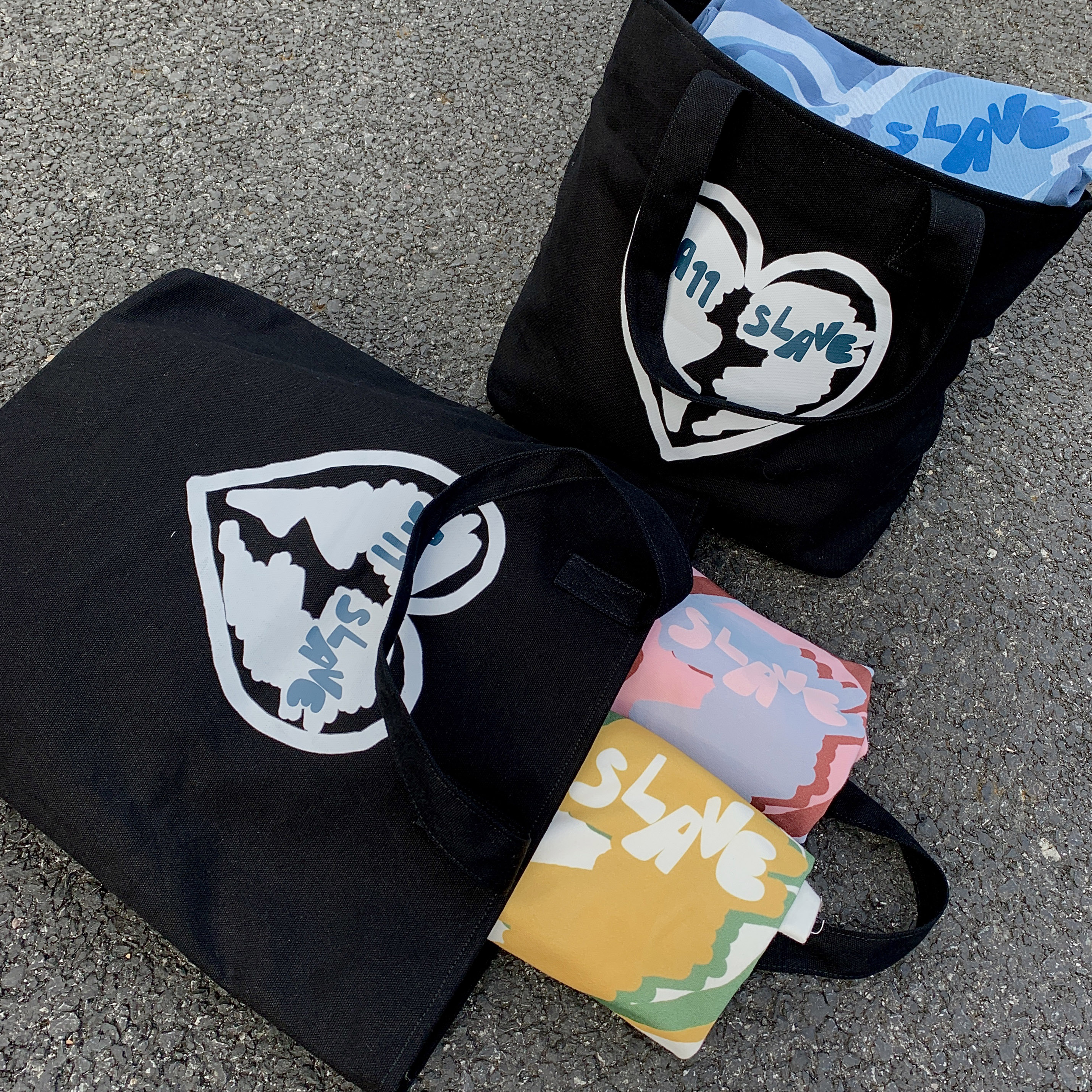 KTDAA11SLAVE新款心碎印花厚底挎包 手提包百搭潮牌包包 - 图1