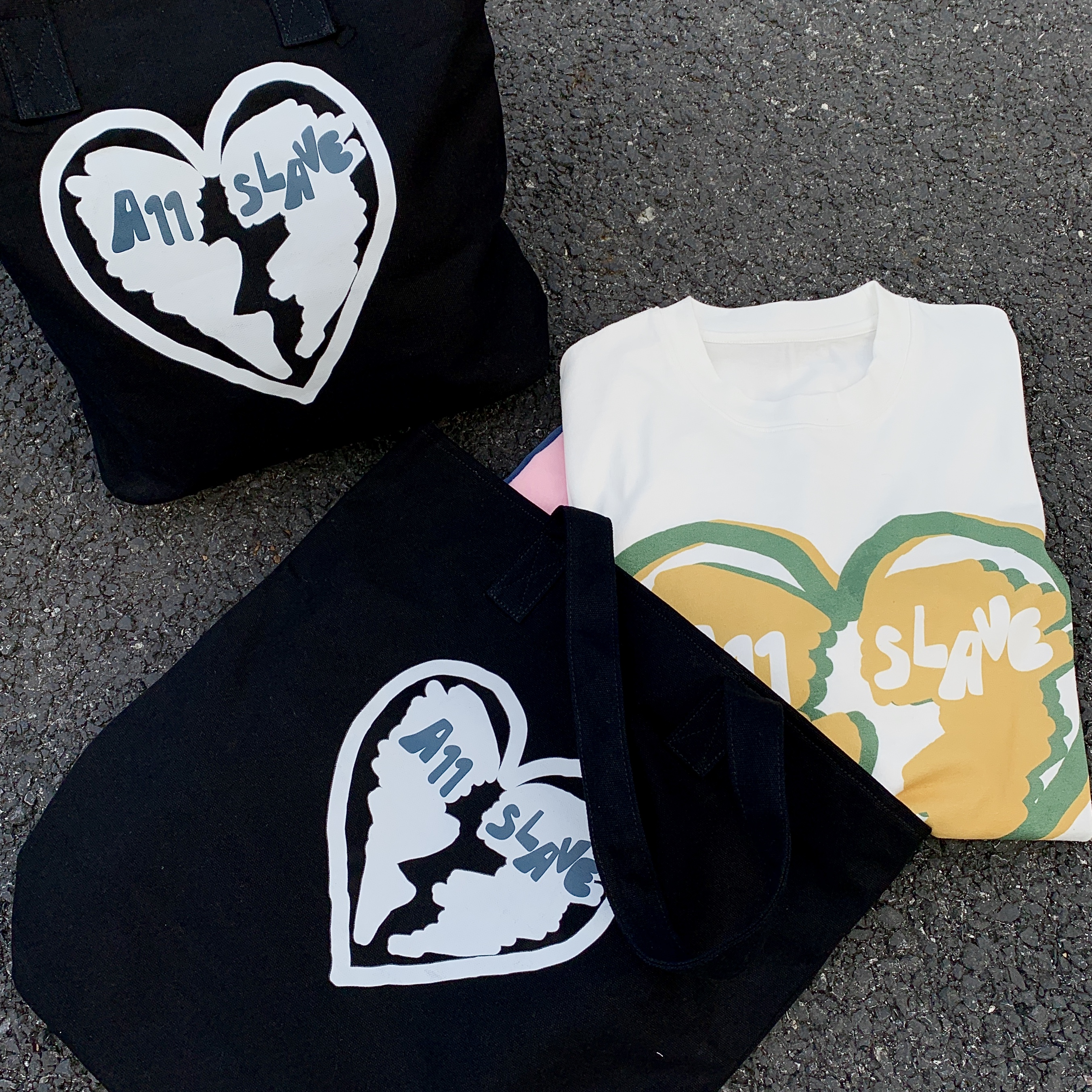 KTDAA11SLAVE新款心碎印花厚底挎包 手提包百搭潮牌包包 - 图0