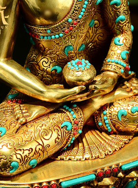 铜鎏金镶嵌彩珠铜器雕像摆件