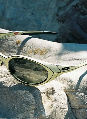 代购Oakley X Cinelli欧克利联名款复古米白色做旧磨损男女太阳镜