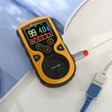 Иханг младенца в крови кислородной вены папской кислороды Мониторинг мониторинга мониторинга сердечного ритма новорожденного.