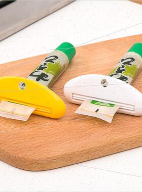 Manual toothpaste squeezer bathroom supplies face wash tooth