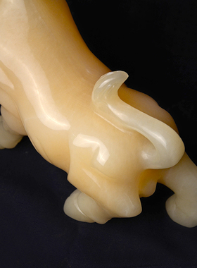 天然阿富汗玉石旺市礼品华尔街牛