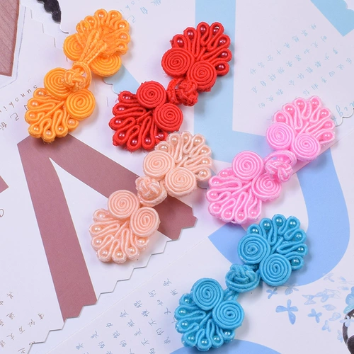 Китайская новогодняя пряжка в стиле ретро мужчин и женщин -знаменитостей в стиле декоративная одежда.