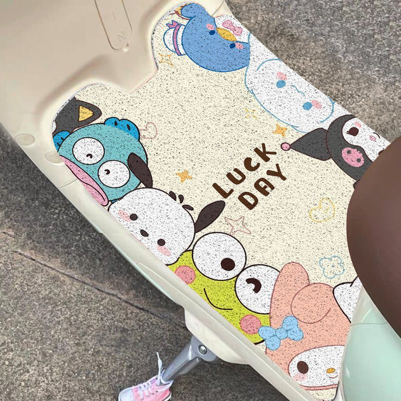 小新三丽鸥动物机器猫通用丝圈电动车脚垫防水裁剪踏板电瓶车脚垫,淘宝优惠券,粉丝福利购,淘宝优惠卷