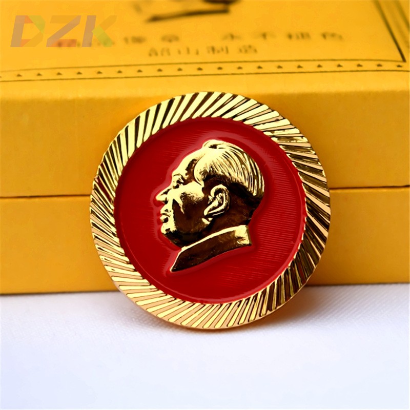 毛主席像章金色徽章红色齿形纪念章头像胸针毛爷爷胸勋章收藏饰o4 - 图0