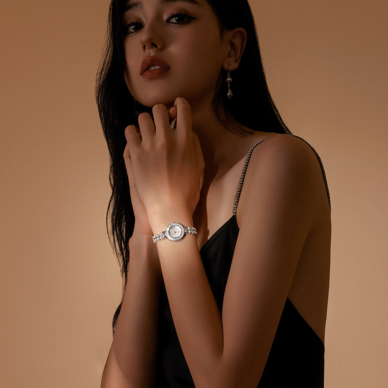 DAVENA蒂玮娜珍珠美人手表女款轻奢小众高级感腕表生日礼物送女友