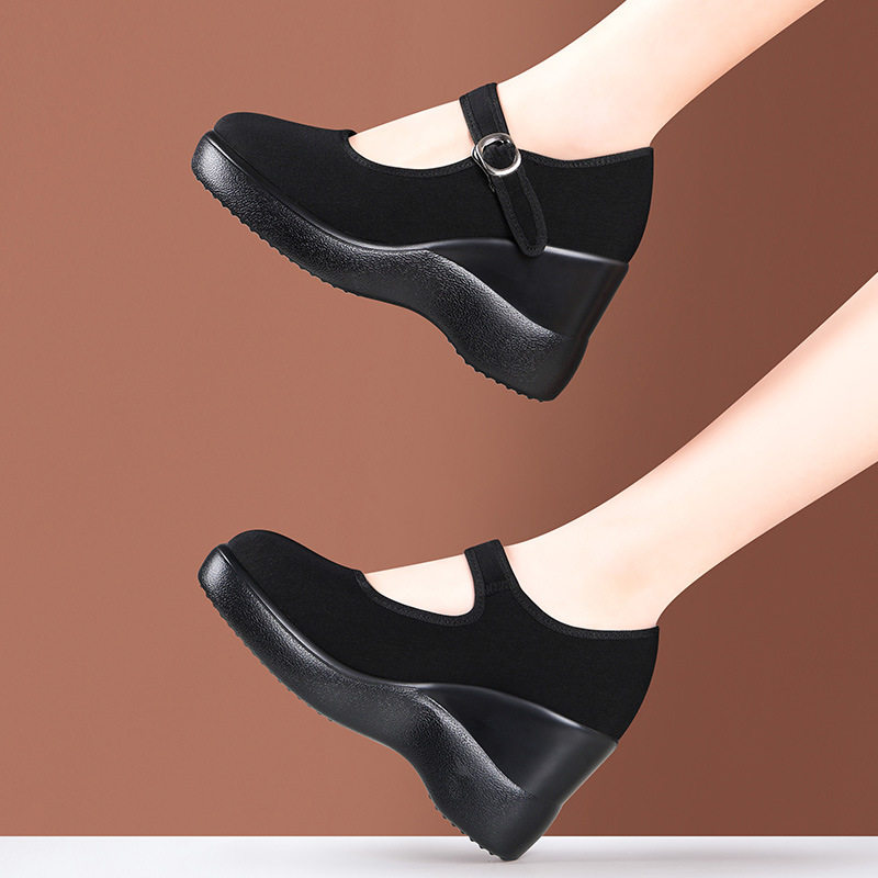 软底舒适妈妈鞋酒店上班工作单鞋女坡跟单鞋女粗跟厚底老北京布鞋,淘宝优惠券,粉丝福利购,淘宝优惠卷