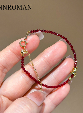 简约小金马手链显气质手串